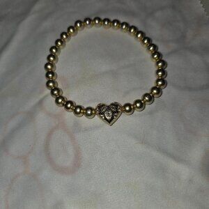 Delicate heart bracelet
